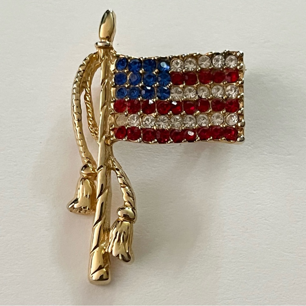 Sparkly American flag pin